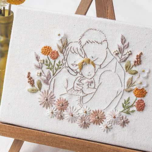 オーダー品 ハンドメイド half size】ビーズと線画の刺繍ミニボード【オーダー】命名書 記念日