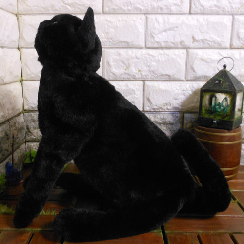 きゃばんねこ】 黒猫のすがたをしたリアルな実物大猫型カバン