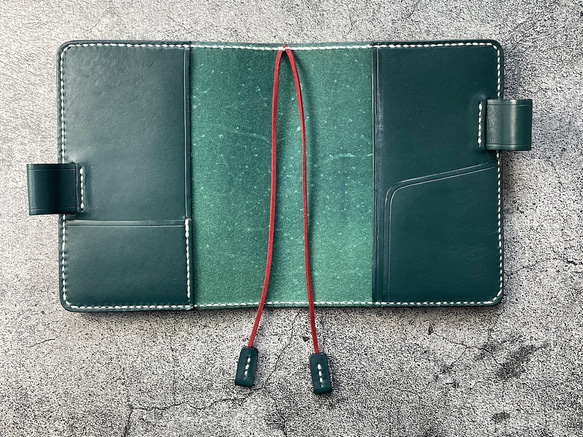 【手縫】ほぼ日5年手帳用ブルーグリーン本革カバー（角花飾）2本しおり付き（バタフライストッパー） 9枚目の画像