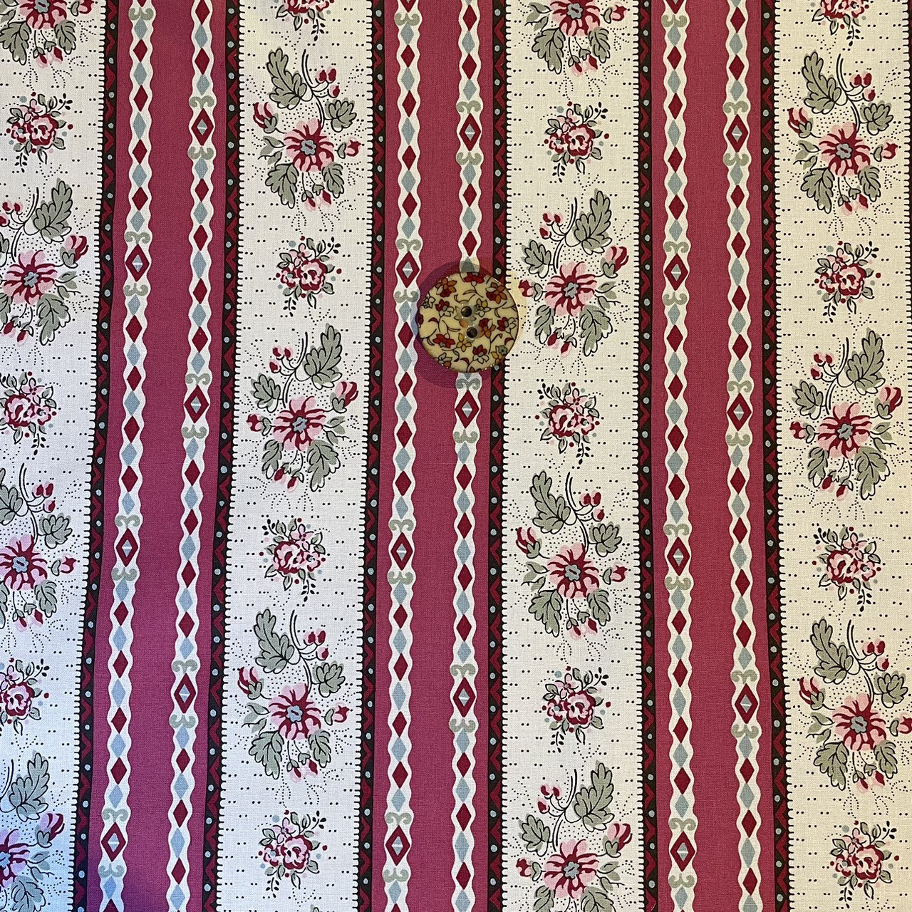 Les Olivades/レゾリヴァード/Tee-Shirt Manche Courte/花柄