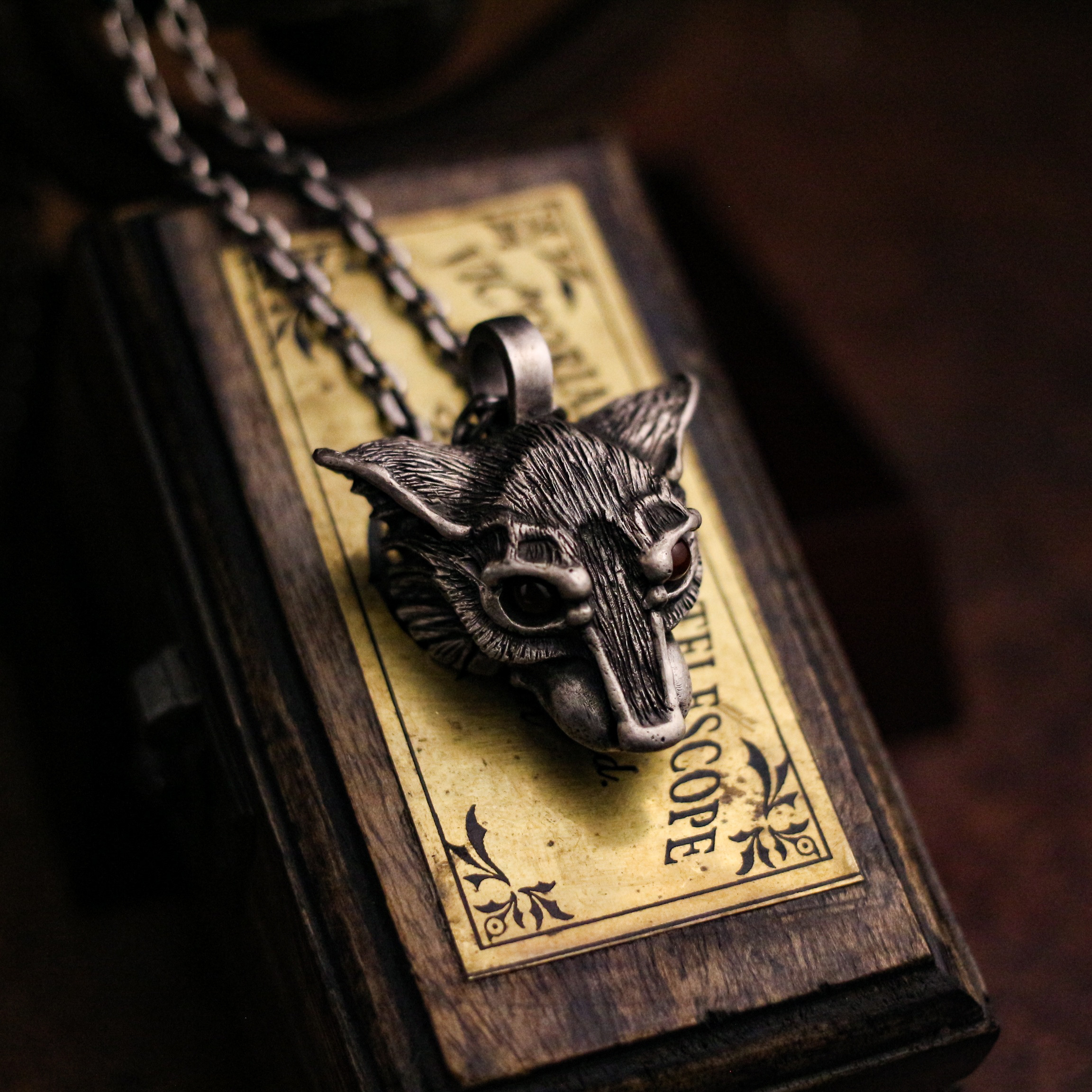 ルビーフォックスペンダント、シルバーフォックスペンダント、スターリングシルバーゴシックヴィンテージネックレスギフト-職人