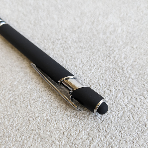 ボールペン風のタッチペンです Amazon | prendre 4in1 多機能ペン ボールペン タッチペン LED