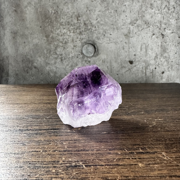 超おすすめ！アメジストエレスチャル　貫入　水晶　超レア！ 超おすすめ！アメジストエレスチャル 貫入 水晶 超レア！