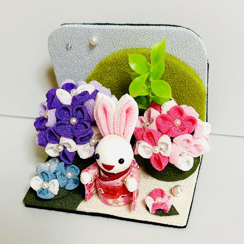 ちりめん細工「紫陽花のうさぎさん」 その他置物 黒ごまきなこ