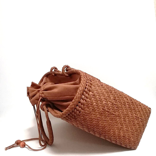 山葡萄バッグ横長高級極細網代 山葡萄バッグ横長高級極細網代 かごバッグ 山葡萄バッグ魅力