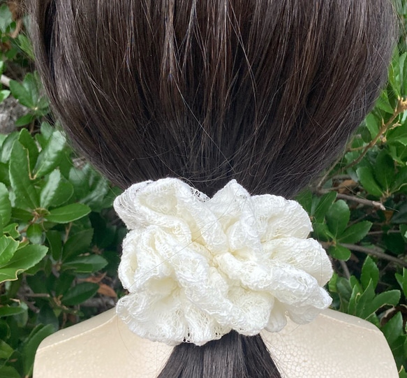 白レースのダブルシュシュ シュシュ nyannyanhirorin 通販 17789867