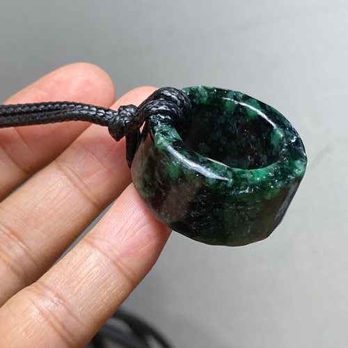 L6-166 一点物 黒緑 22.5号 ミャンマー産天然 A貨 本翡翠