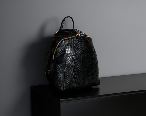 Costoroma　総パイソン革リュック 