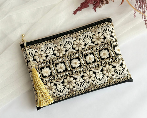 くちなし様　オーダー　お薬ポーチ　ハンドメイド　刺繍　両面　服薬管理　ファスナー 18e02797159fa4c2621834a1634fdd