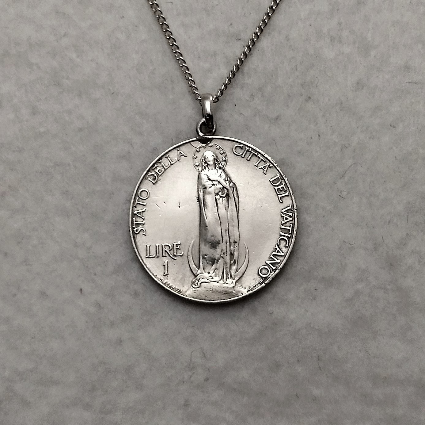 大天使ミカエル　 バチカン市国のネックレス　 着けっ放しOK 大天使ミカエル バチカン市国のコインネックレス ネックレス