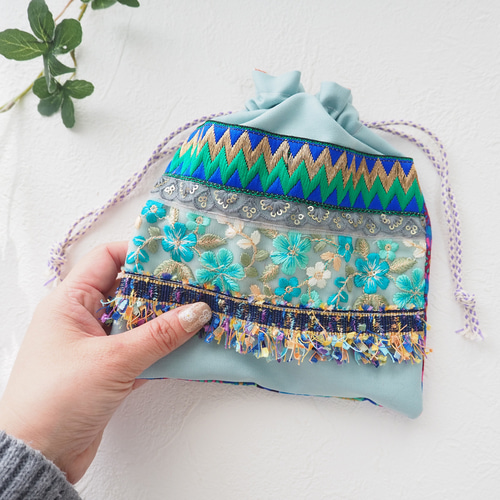 インド刺繍リボン】巾着 ポーチ 巾着袋 うり 通販｜Creema
