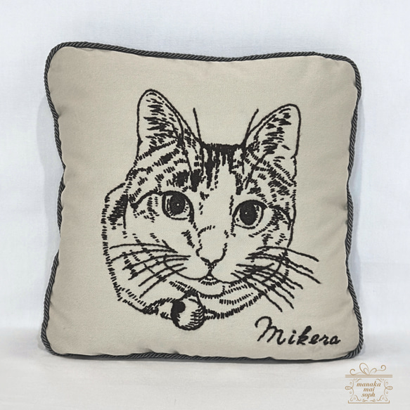 【受注制作】uchinoko線画刺繍クッション S です