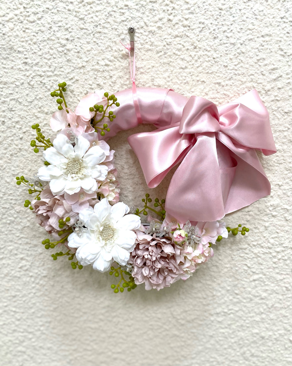 生花以上 花色−hanairo−の造られた花【ピンクリボンの 大人リース