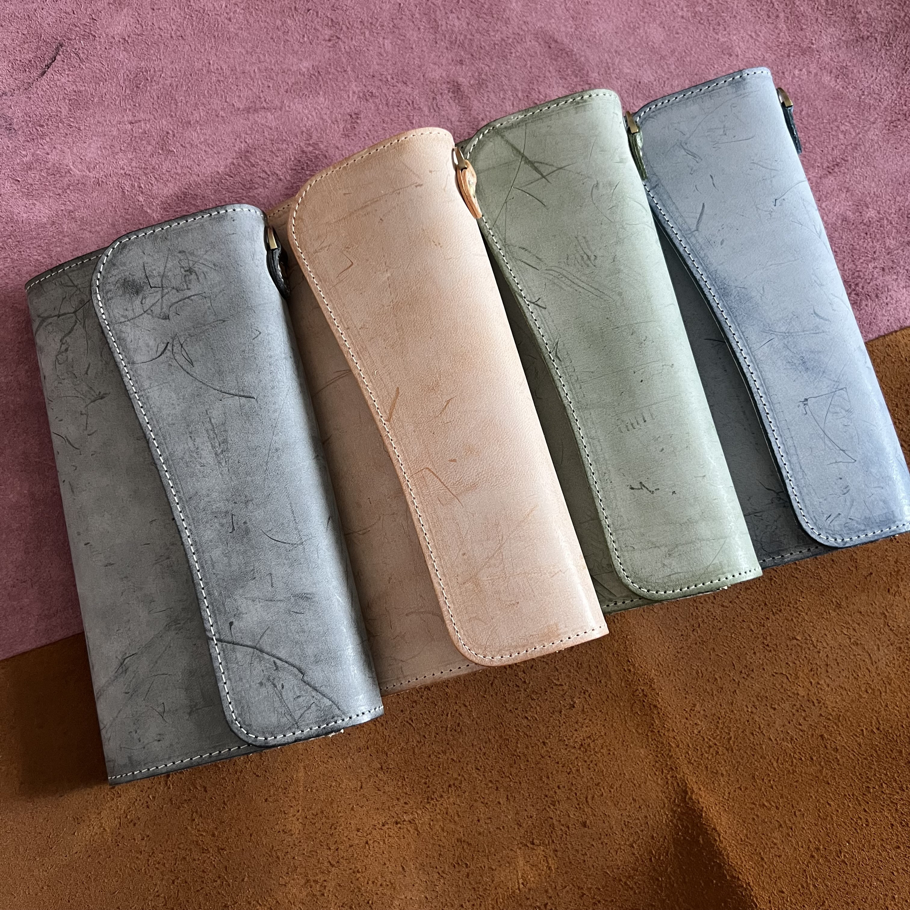 ネイビー　ブラック　ブラウン　グリーン長財布 本革 ブライドルレザー メンズ ヌメ革　ロングウォレット　レザー  牛革