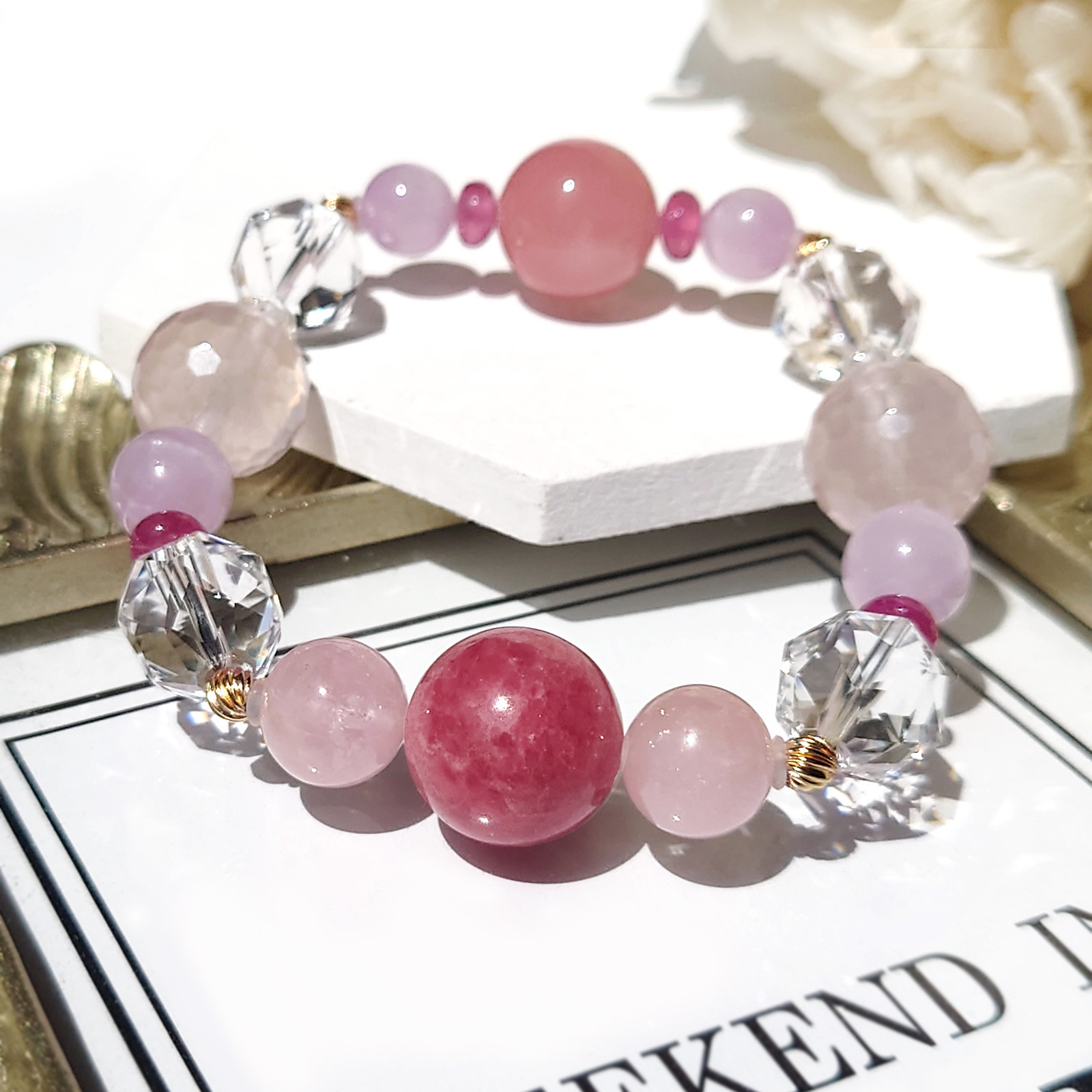 Limited／一点もの　ロードナイト×グァバクォーツ×ローズクォーツ×水晶　リミテッドブレスレット 13,680円