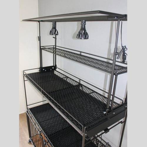多肉植物棚　GAI-2T5A（棚＋トレー） 多肉植物棚 GAI-8B3（棚＋トレー） - メルカリ