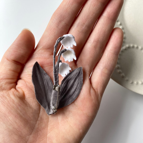 平面のスズラン❤︎ 布花ブローチ 一点物 フォーマルコーデ 卒園式