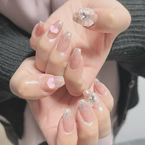 ネイルチップ ワンホン リボン ビジュー グラデ ネイルチップ ワンホン リボン ビジュー グラデ