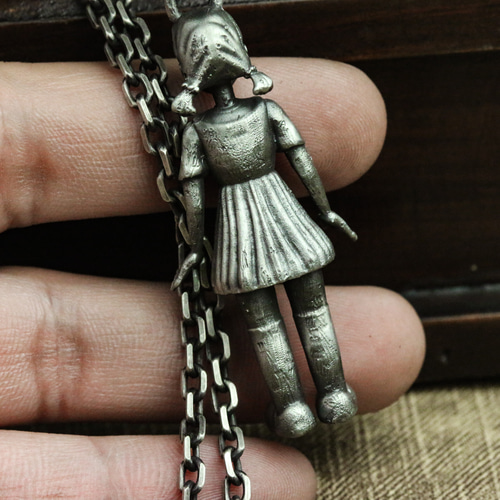 ホラードール925シルバーペンダントネックレス、韓国人形用手作り