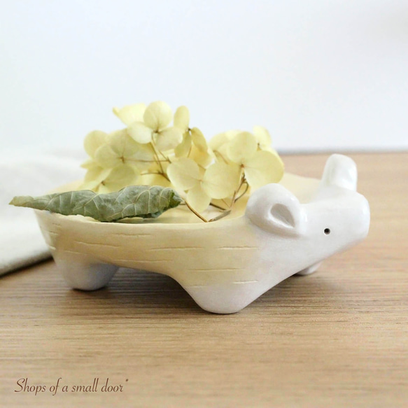 陶の花置き*ハリネズミ 花器 インテリア 置物 陶器 プレート