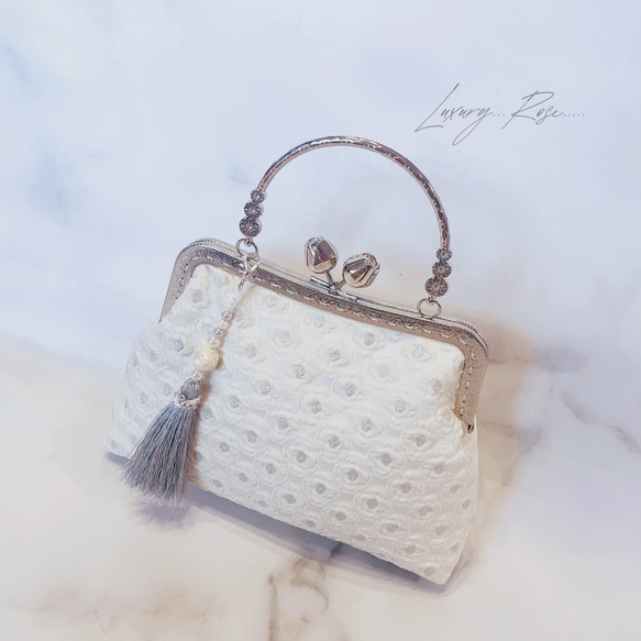 朝露の輝き白紫陽花のイタリア製高級ジャガード上品な気品漂うパーティーバッグフォーマルバッグ♡ジュンブライダル 6枚目の画像