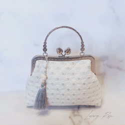 朝露の輝き白紫陽花のイタリア製高級ジャガード上品な気品漂うパーティーバッグフォーマルバッグ♡ジュンブライダル 4枚目の画像