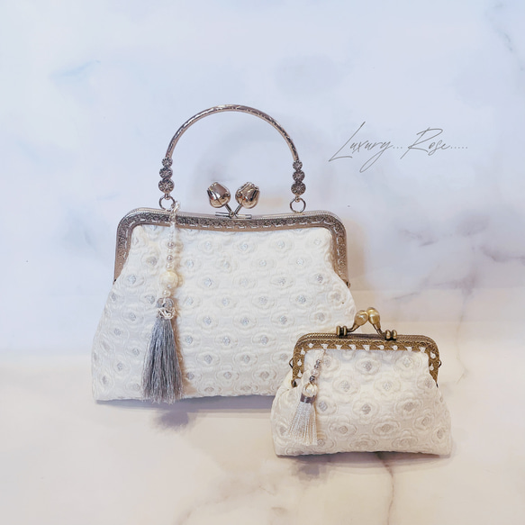 朝露の輝き白紫陽花のイタリア製高級ジャガード上品な気品漂うパーティーバッグフォーマルバッグ♡ジュンブライダル 2枚目の画像