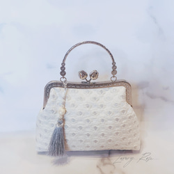 朝露の輝き白紫陽花のイタリア製高級ジャガード上品な気品漂うパーティーバッグフォーマルバッグ♡ジュンブライダル 3枚目の画像