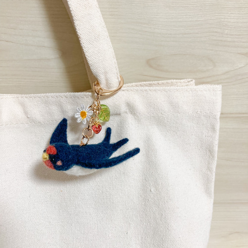 ♡空飛ぶツバメさん♡日本の野鳥 羊毛フェルト オリジナル
