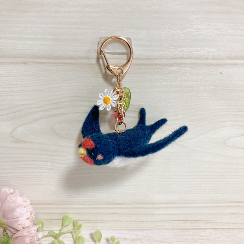 ♡空飛ぶツバメさん♡日本の野鳥 羊毛フェルト オリジナルマスコット