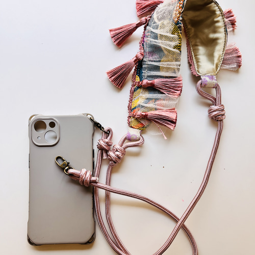 スマホストラップ チュール くすみピンク 肩に食い込まない ボタニカル