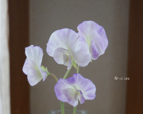 専用 イチゴの鉢植えとスイトピーアレンジ クレイフラワー ♡ちっちゃい♡ いちご クレイフラワー アートフラワー BON AMI
