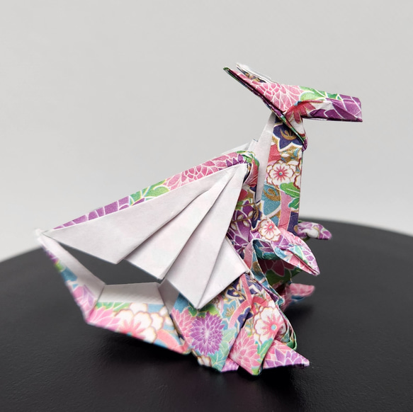 ドラゴン　折り紙　和柄　紫の花　一体 2枚目の画像