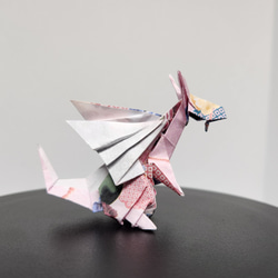 ドラゴン　折り紙　和柄　ピンクの花　一体 2枚目の画像
