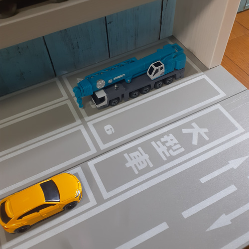 組み立て済み改良版トミカプラレール収納棚7段110台ロングトミカ 組み立て済み改良版トミカプラレール収納棚7段110台ロングトミカ