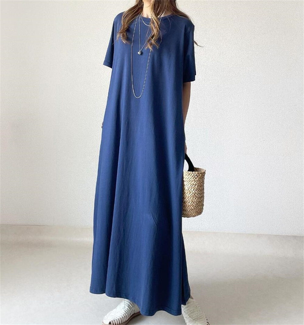 青い丸襟のレディースゆったりした半袖ワンピース        Ω