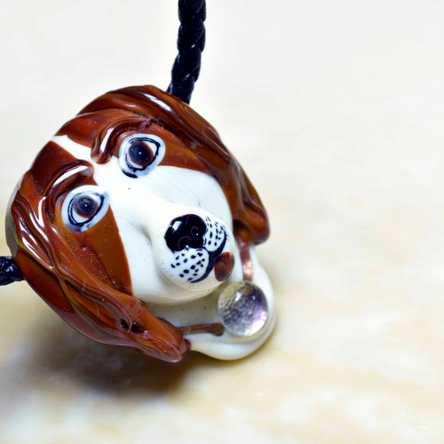 犬 dog *ガラスのジュエリー 細密技法 （y2557-476）作家物一点物  
