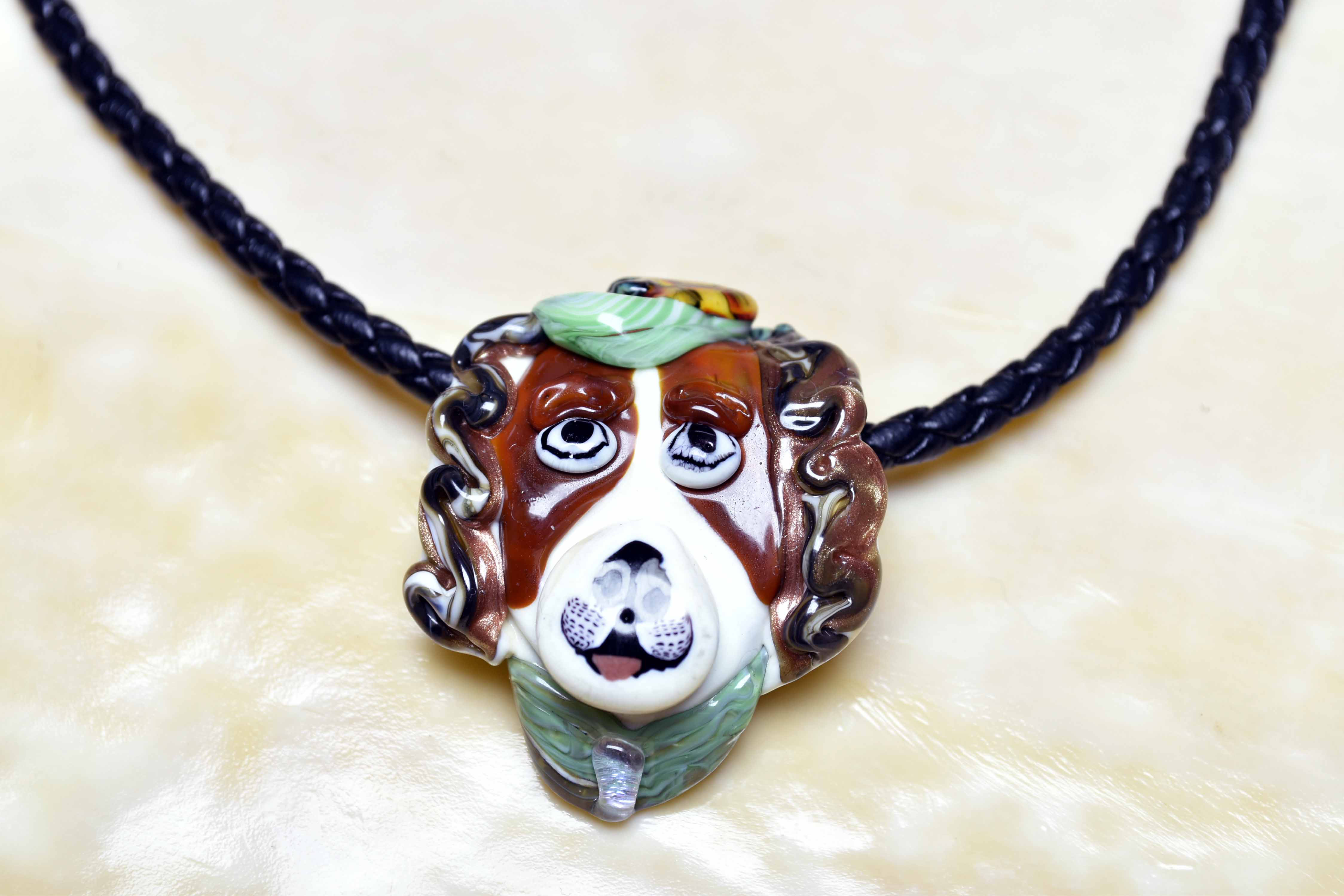 犬　dog 　*ガラスのジュエリー　細密技法　（y2553-476）作家物一点物