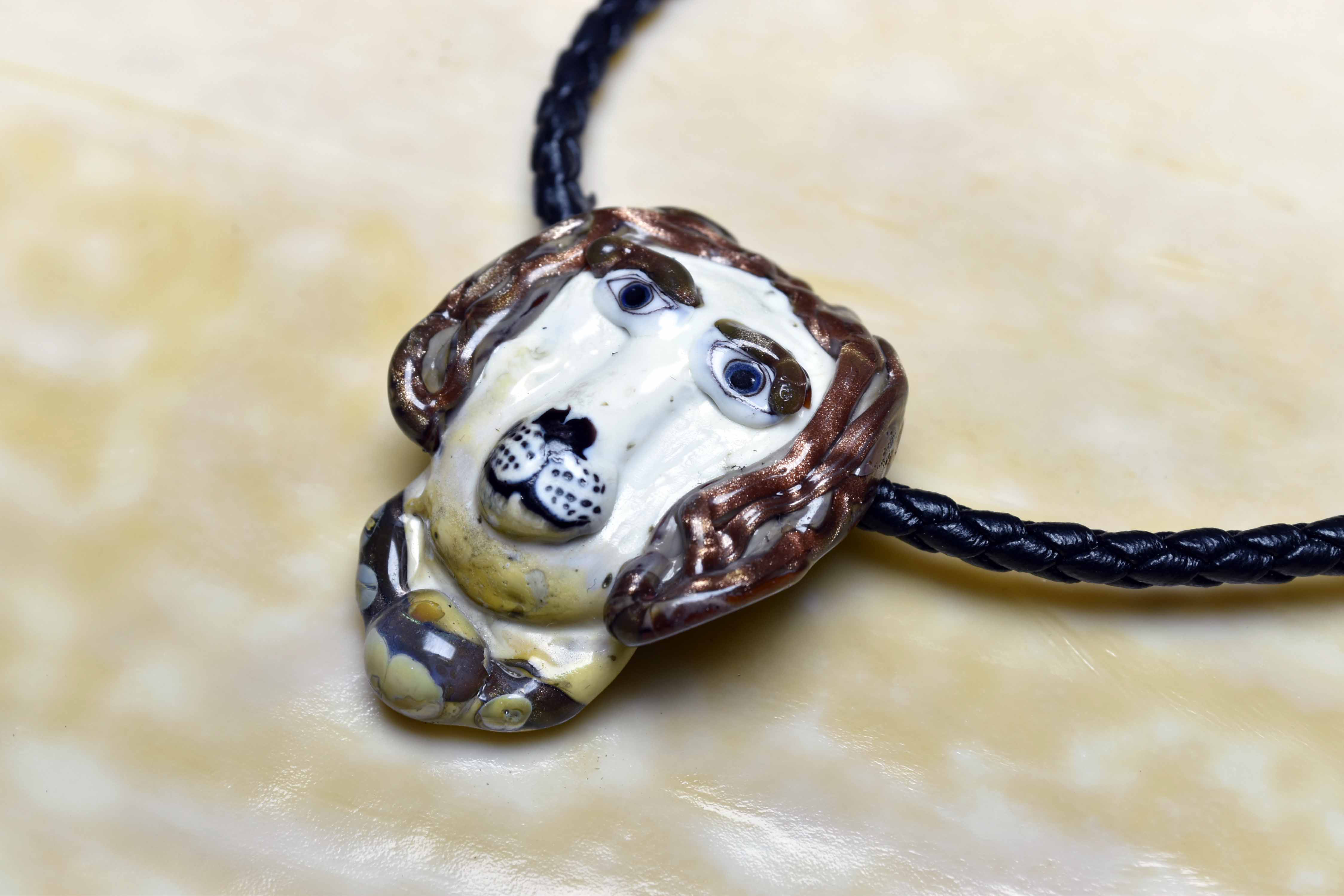 犬　dog 　*ガラスのジュエリー　細密技法　（y2558-476）作家物一点物