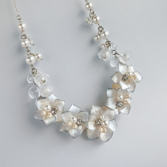 直送商品 Lily 白百合（ stainless steel ） 【金属アレルギー対応 ネックレス・ペンダント