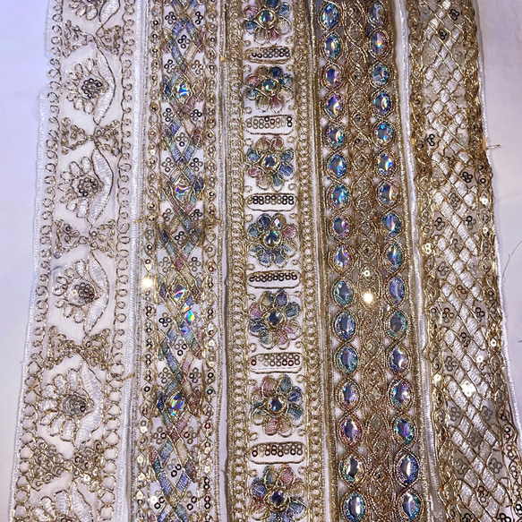 ラスト　魅惑のオーロラに輝く❤︎フランス&インド高級刺繍レースクラッチ❤︎フォーマルにもミニバッグフォーマルバッグ 9枚目の画像