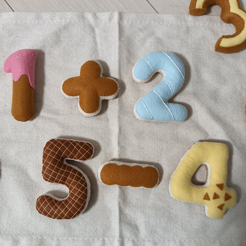 フェルトままごと 数字ドーナツ おもちゃ・人形 maruko 通販 17796472