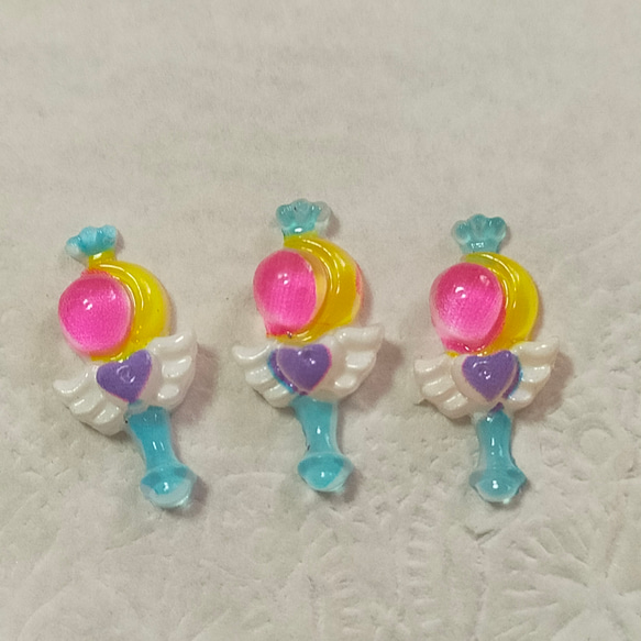 送料無料】デコパーツ 魔法少女 羽根つきステッキ 3pcセット 魔女っ子  