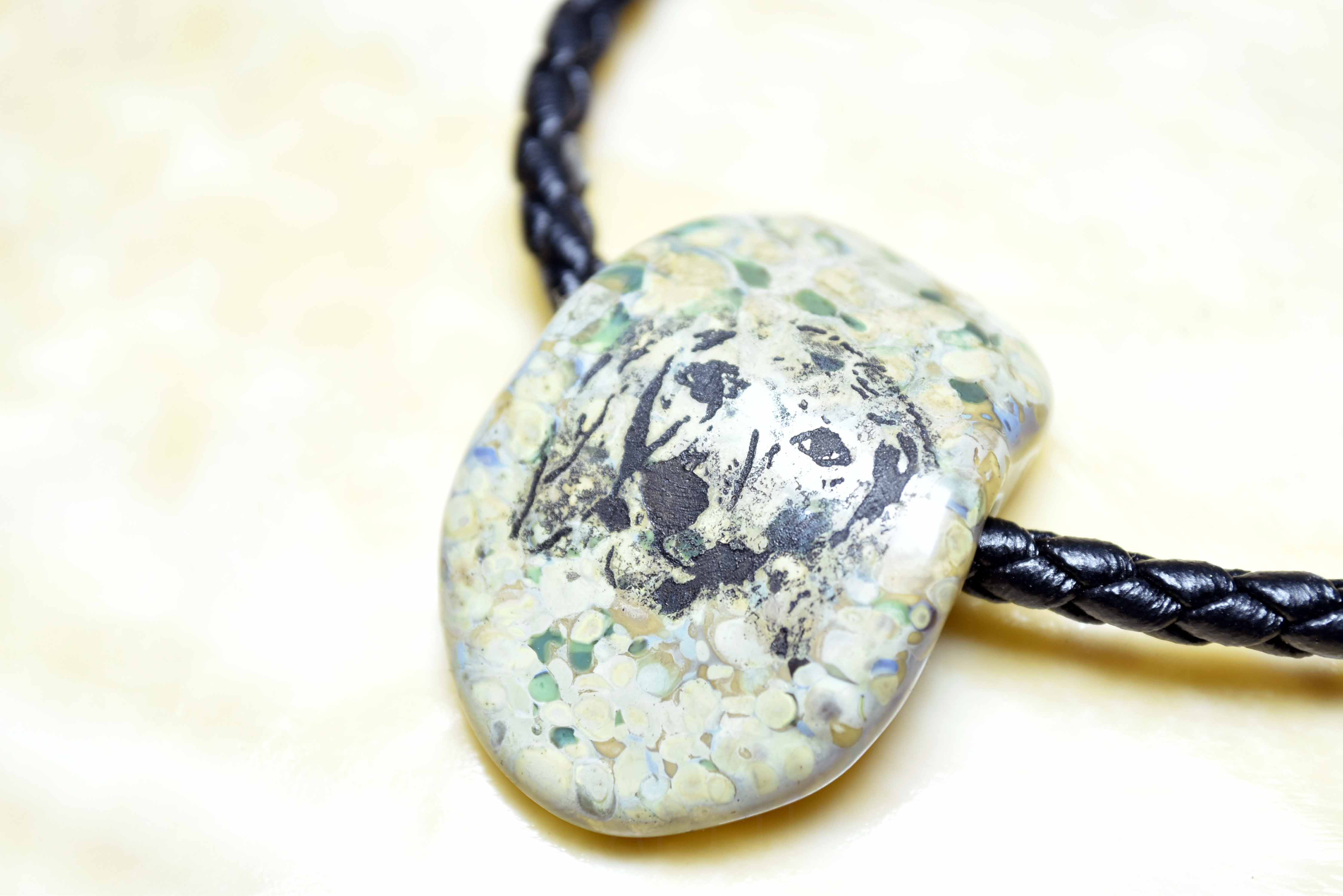 犬　dog 　犬のアクセサリー　*ガラスのジュエリー　立体細密技法　（y2529-476）作家物一点物