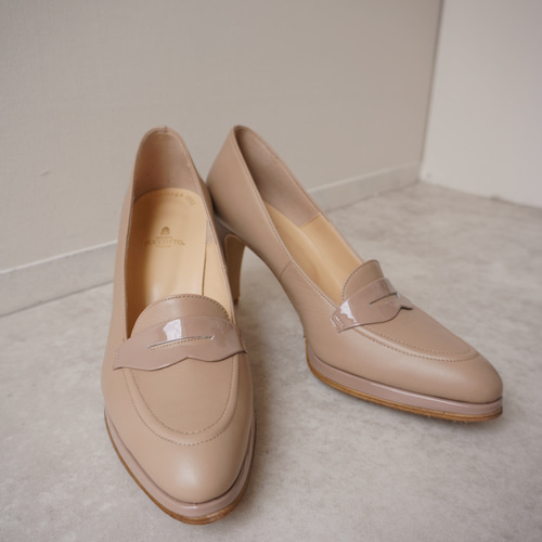 25.5限定☆ヒールローファー ミルクティベージュ パンプス