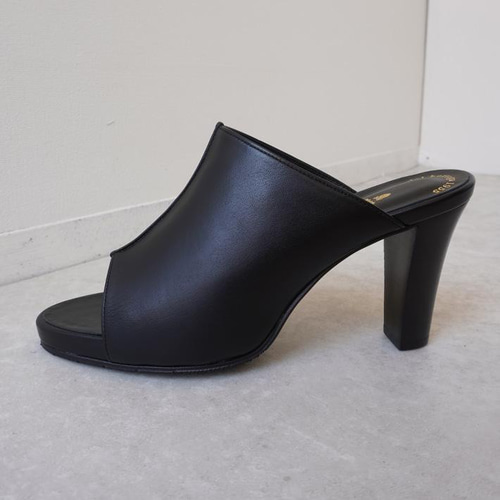 極美品⭐️REGAL グレー ミュール 中ヒール ビーズドヒール ボウミュール - シルバー | CHARLES & KEITH