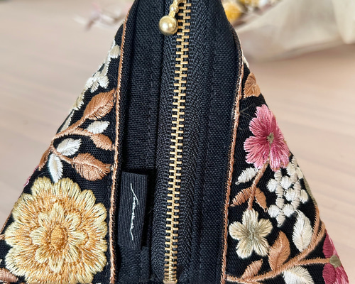 たぬちゃ♡編み上げリボンのポーチ3体用 編み上げリボンのにじぬいポーチ♡にじさんじ♡ - メルカリ