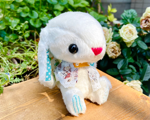 白うさぎのぬいぐるみ ロップイヤー レースポンチョ ぬいぐるみ くまや