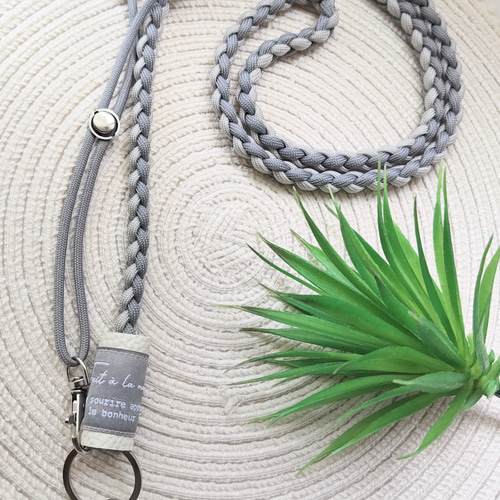 色が選べる 長さ調節可 タッセル付き パラコード スマホストラップ