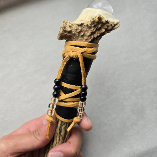 鹿の角 虹水晶の杖 その他インテリア雑貨 鹿角工房〜イランカラプテ